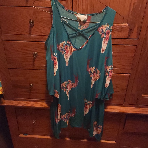 Lovely J Open Shoulder V Neck Top M - Picture 3 of 3